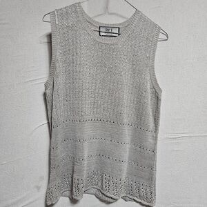 BICE by SAG HARBOR SILVER  100% SILK WOVEN SLEEVELESS Sweater , No‎ Size glam